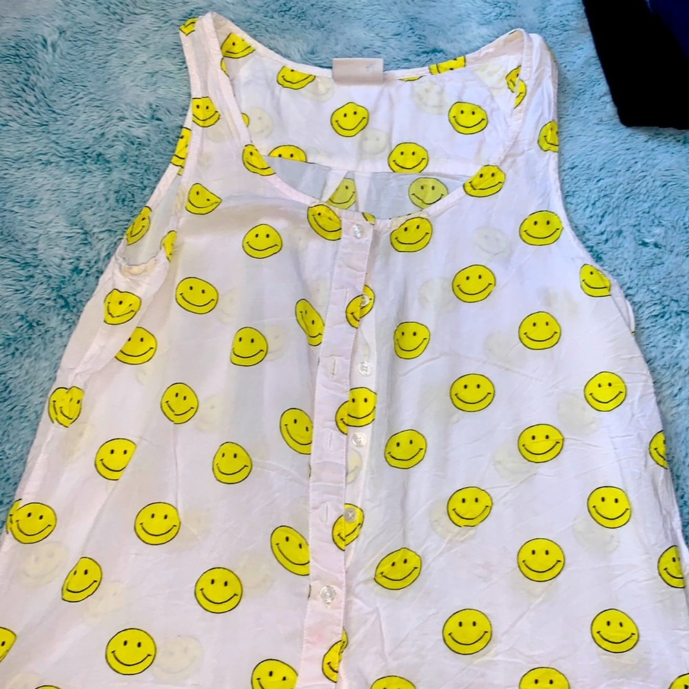 Smiley transparent top!😌